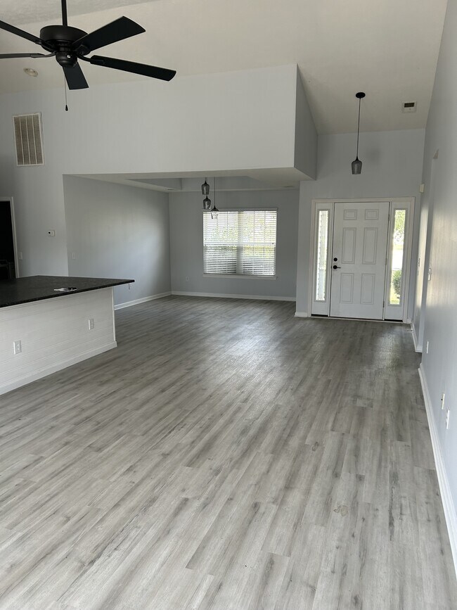 Photo - 4328 Heartwood Ln