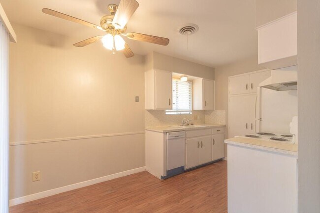 Photo - 1503 Wheless Ln