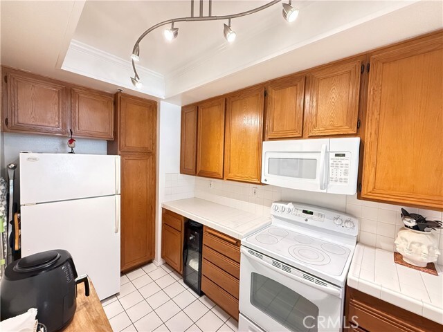 230 Lille Ln Unit 202