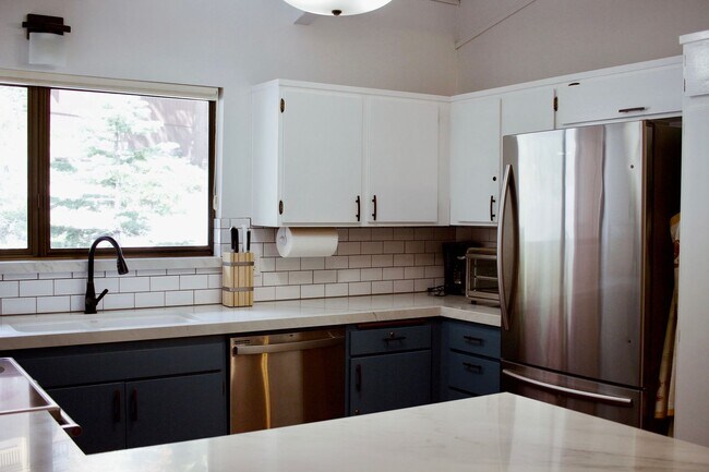 Photo - Live at the Base of Mammoth Mountain – 2-B...