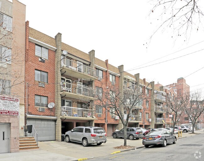 Photo - 13917-13931 34th Ave