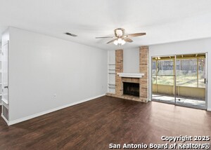 Photo - 5938 Oak Run St