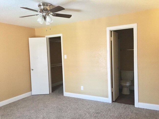 Photo - Ashley Court