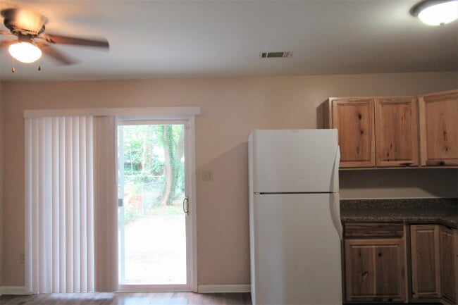 Photo - 308 Beau St