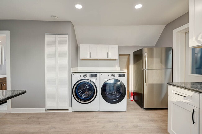 Photo - 2525 W Haddon Ave Unit 3