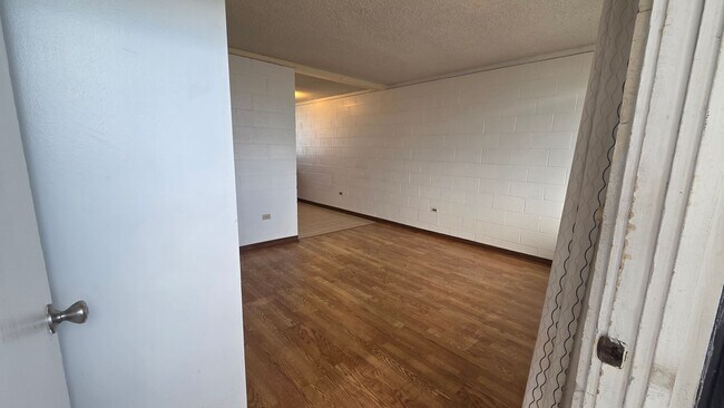Photo - Pearl Ridge 2 Bedroom at Harbor Vista. Unit 305