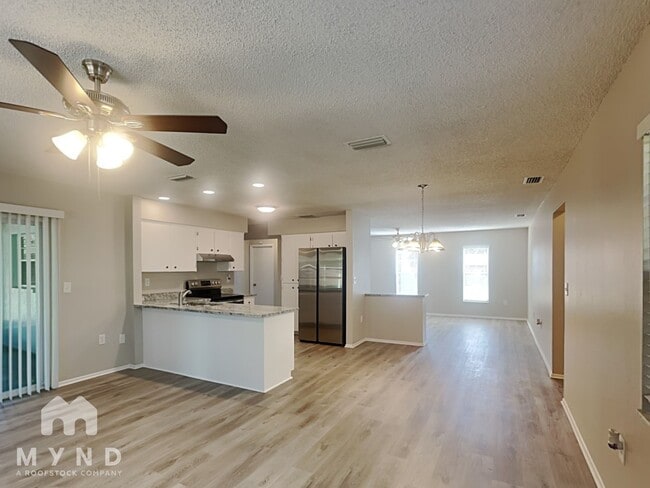 Photo - 10195 Heathcliff St