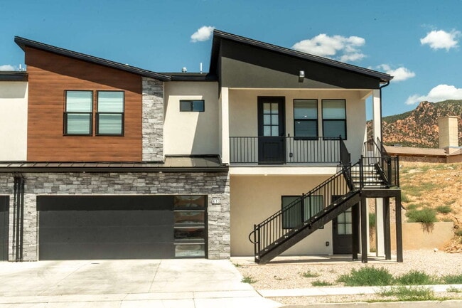 Building Photo - "Charming 2-Bed, 2-Bath Apartment in a brand new townhome at Lavista Hillside Charm in Cedar City... Unit 1