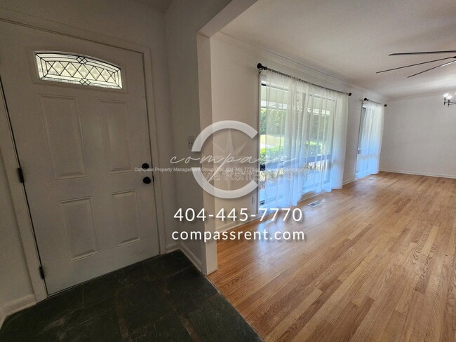 Photo - 2636 Whiteleigh Ct NE