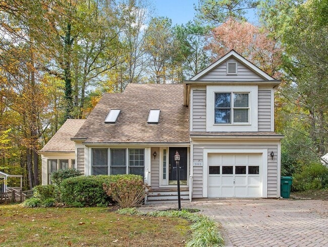 Building Photo - Darling 2 Bedroom Home in Brandermill