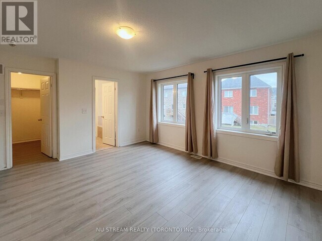 Photo - 37 Kavanagh Ave