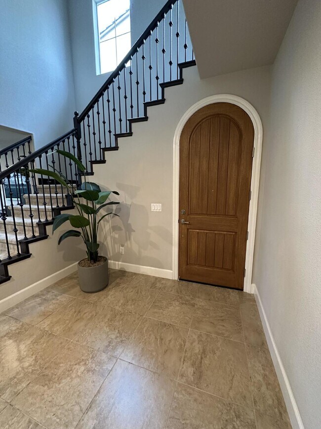 Photo - Gorgeous like new 4 bedroom 3 bath home located in Promontory