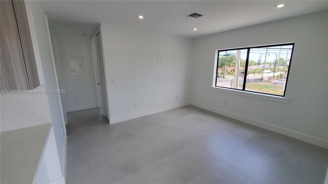 Photo - 6201 SW 22nd St Unit 2