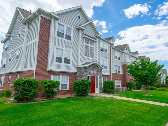 West Hampton Park Apartment Homes For Rent in Elkhorn, NE