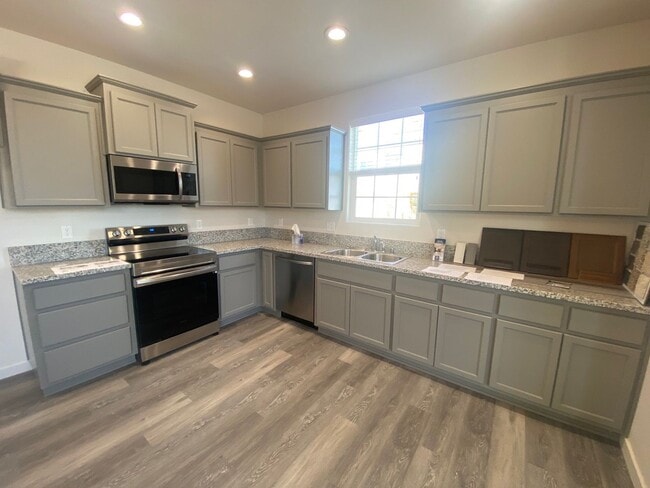 Photo - 3/2.5 home in Private Gated Community with Yard