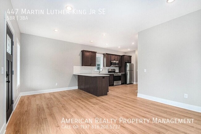 Photo - 447 M.L.K. Jr St SE