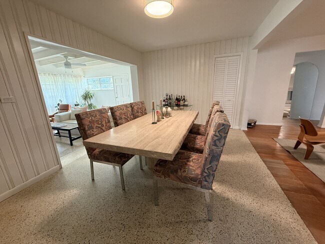 Photo - 2841 SW 33rd Ave