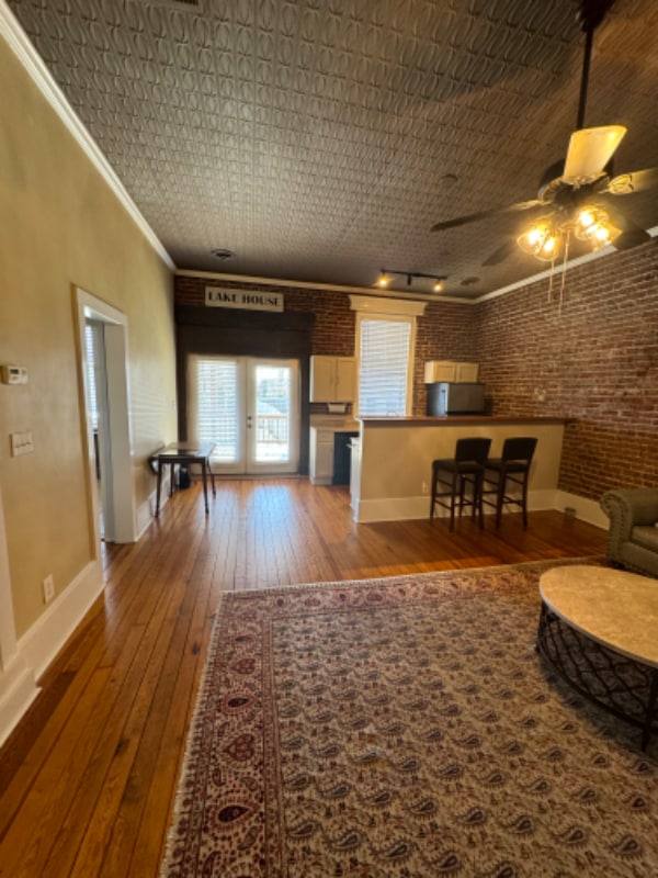 305 Virginia Ave Unit B