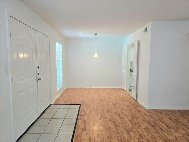 Photo - 5353 Dora St Unit I1