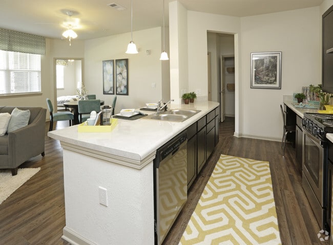 Cumberland 1 bed 1 bath Kitchen