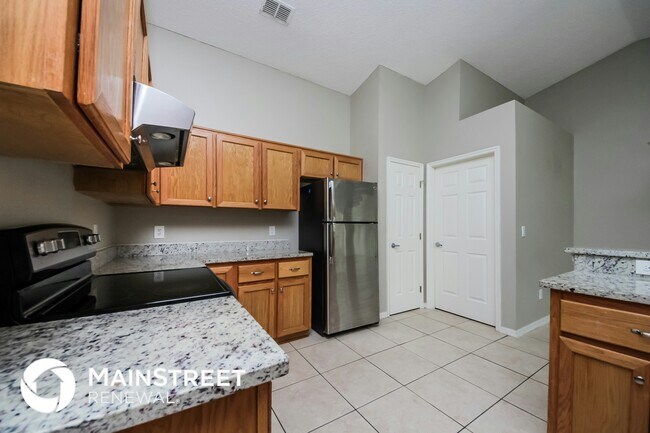 Photo - 1235 Whitewood Way