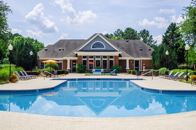 Resort-style Swimming Pool and Sundeck