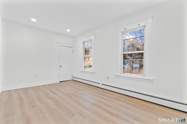 Photo - 141 Augur St