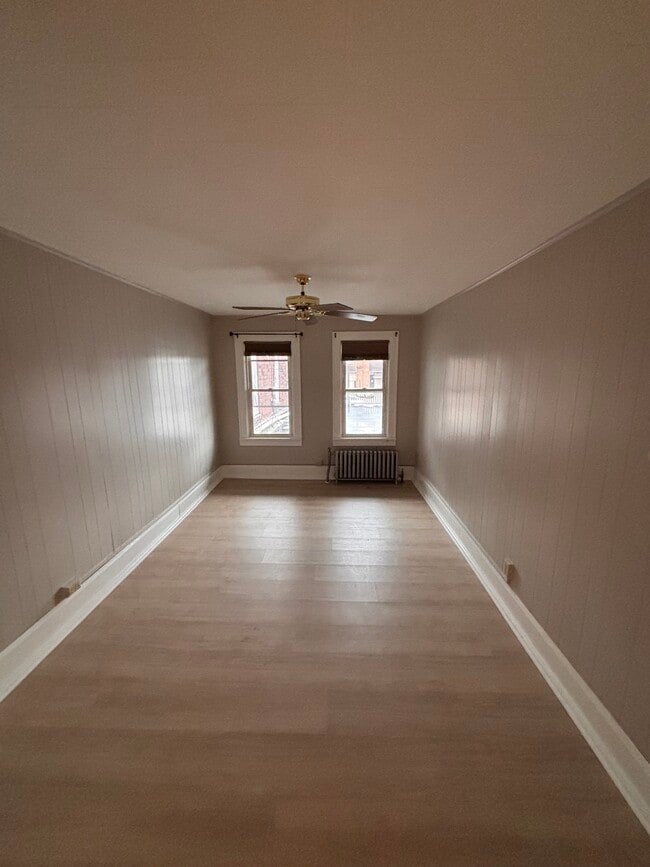 Photo - 212 E Main St