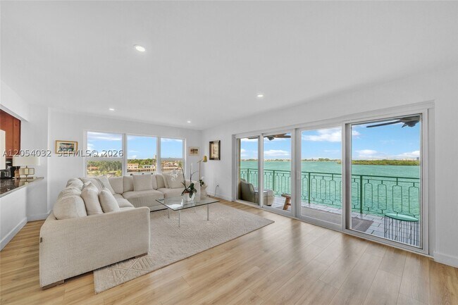 Photo - 11111 Biscayne Blvd Unit 5A