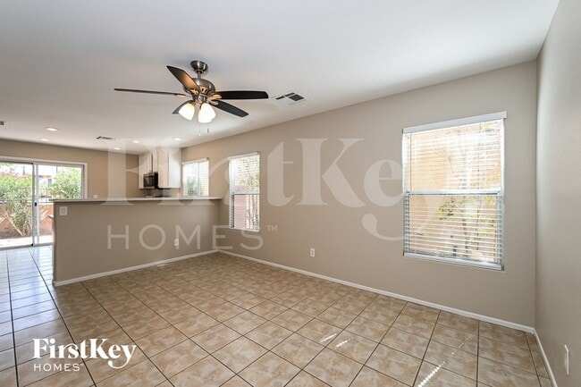 Photo - 530 Swiss Cottage Ave