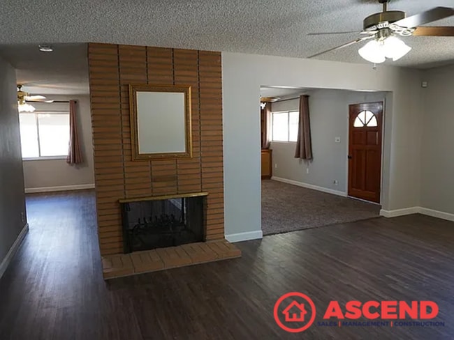 Photo - Cozy 3 Bedroom Home Located in Delano!
