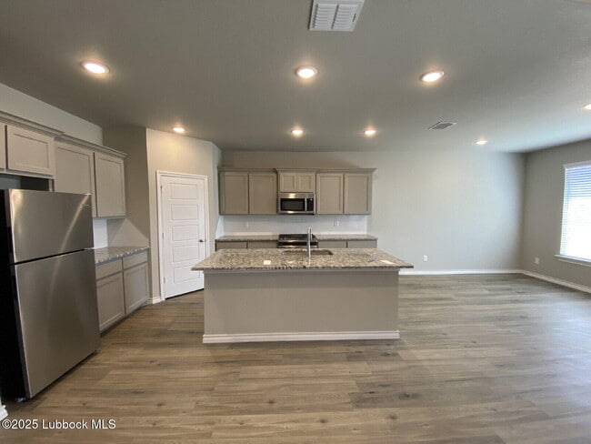 Photo - 813 N 3rd St