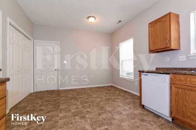 Photo - 7138 Parklake Pl