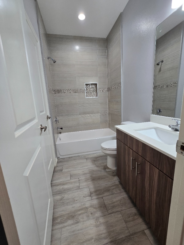 Photo - 1721 Harrison St Unidad 4