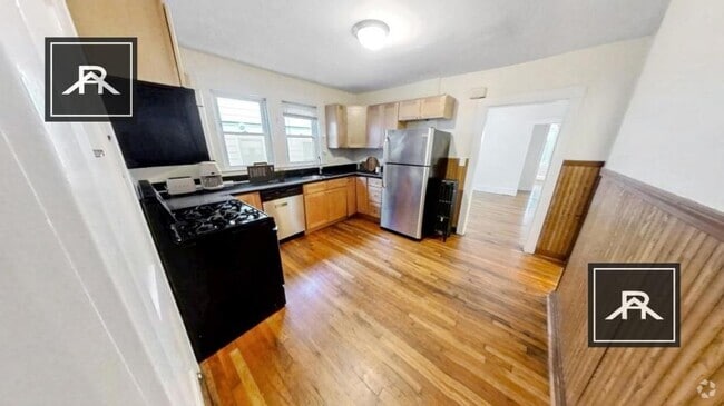 Building Photo - 4 bedroom in Boston MA 02120 Unit 1 Rental