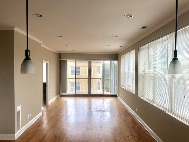 Photo - 4300 N Kedzie Ave Unidad 402