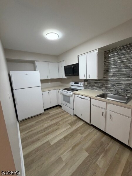 Photo - 520 Turnpike C114 Tpke