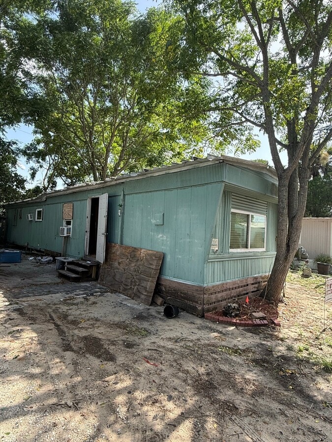 Photo - 920 Boardwalk Ln