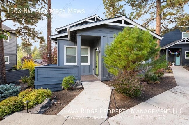 1903 NW Monterey Mews Ln