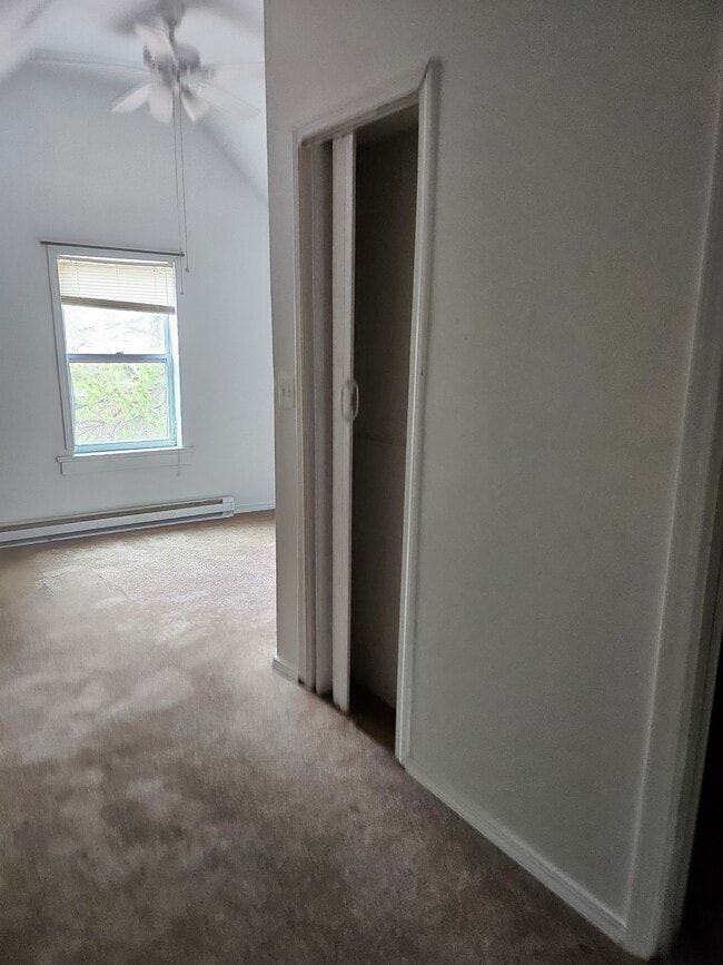Photo - 15448 Calcutta Ave Unidad 3rd Floor