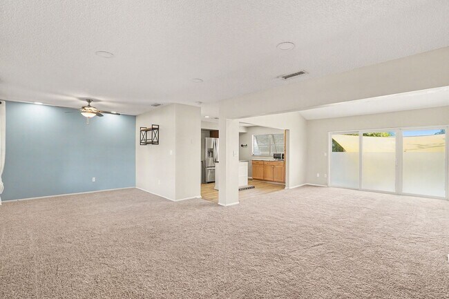 Photo - 1552 Dowse Ct NE