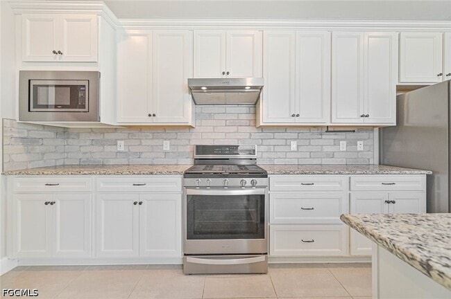 Photo - 42218 Edgewater Dr