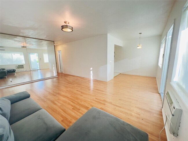 Photo - 455 Golden Isles Dr Unit 210