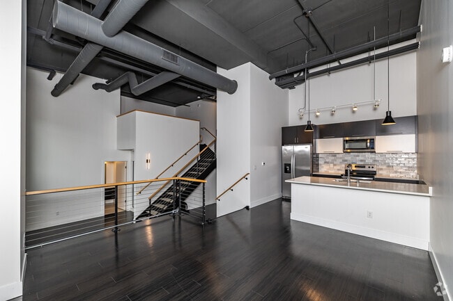 Interior Photo - 550 Ultra Lofts