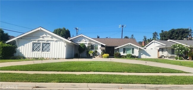 Building Photo - 15608 Cristalino St Rental