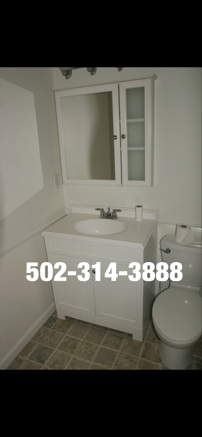 Photo - 1808 Oakwood Dr