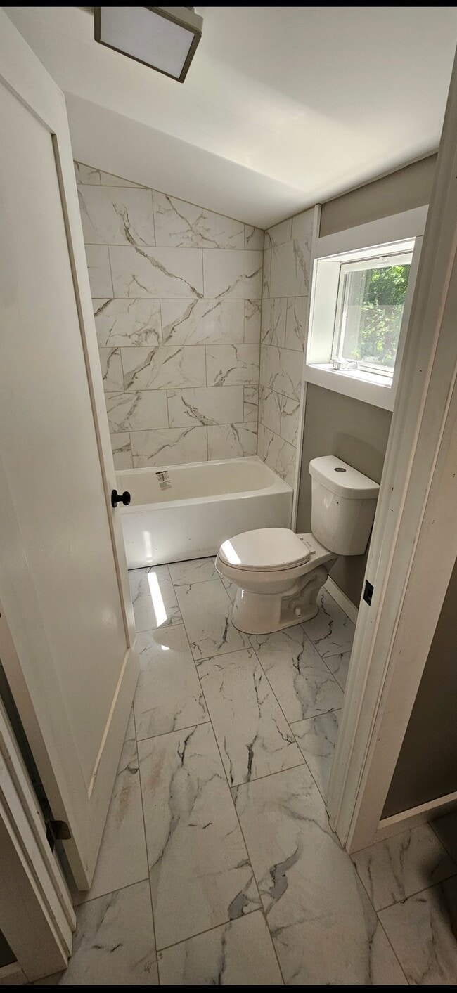 1207-1211 Water St Unit 1211