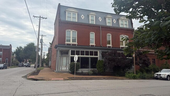 2900 Indiana Ave