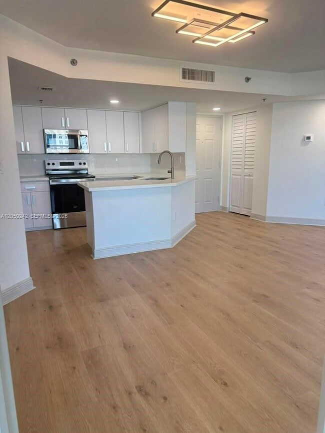 Photo - 2351 Douglas Rd Unit 1204