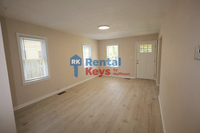 Photo - 2208 Margybeth Ave